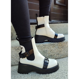 Bílé dámské tašky s přezkami bílý 2 Bílé dámské tašky s přezkami bílý 2