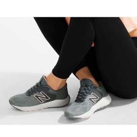 Boty New Balance W520LP7 šedá 6