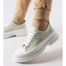 Zelené tenisky se sportovní podrážkou Bettole zelená 1