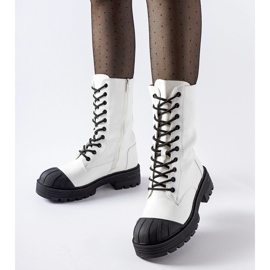 Dámské bílé zateplené dělnické boty Cardinale bílý 1