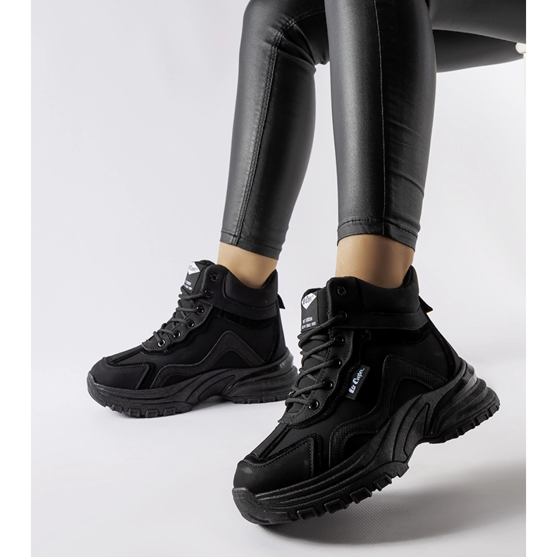 Černé boty Lee Cooper LCJ-23-44-1976L černá 1 Černé boty Lee Cooper LCJ-23-44-1976L černá 1