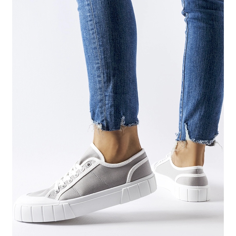 Šedé tenisky na silné platformě Egidio šedá 1