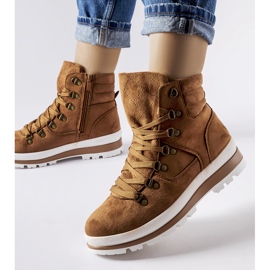 Karamelové zateplené trekové boty Mazara hnědý 1