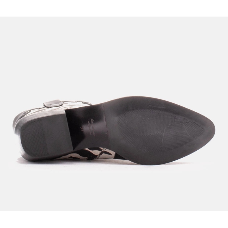 Marco Shoes Kovbojské boty Clara s ozdobným prošíváním černý 1