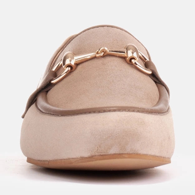 Marco Shoes Mokasíny se zlatým ornamentem béžový 2