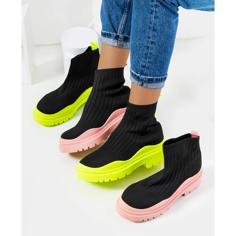 Černé a zelené vysoké tenisky značky Marks černý 1