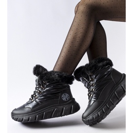 Černé sněhule Lee Cooper LCJ-23-44-1955L černý 1