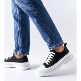 Černé tenisky se sportovní podrážkou Bettole černá 2