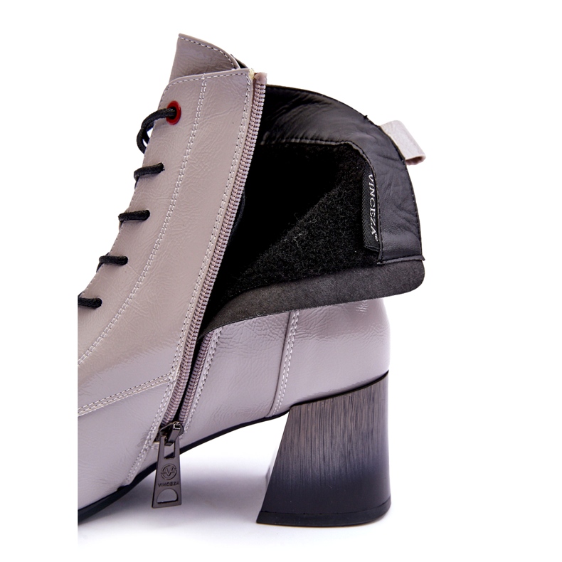 Vinceza Šedé lakované kotníkové boty šedá 1