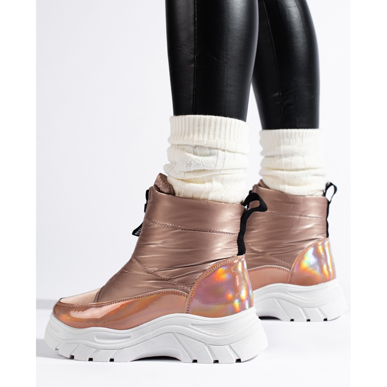 Sněhule na platformě VINCEZA zlatý 1