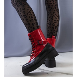 PA1 Červení lovci Norry černá červené 1