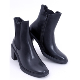 Klasické boty na vysokém podpatku Clea Black černá 4