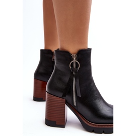 Vinceza Dámské kožené kotníkové boty Black Brittney černá 1