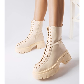 Béžové zateplené bovver kozačky zdobené vázáním Amla béžový 1 Béžové zateplené bovver kozačky zdobené vázáním Amla béžový 1