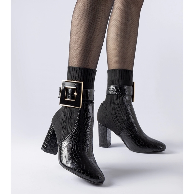 Ponožkové boty Enrice s černým zvířecím potiskem černá 1 Ponožkové boty Enrice s černým zvířecím potiskem černá 1