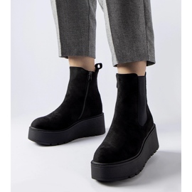 Černé zateplené boty na klínku Discesa černý 1