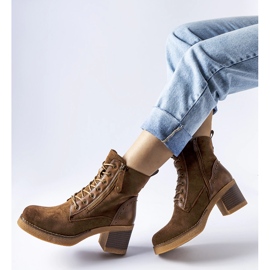 Hnědé kotníkové boty Graziella z ekologického semiše hnědý 1