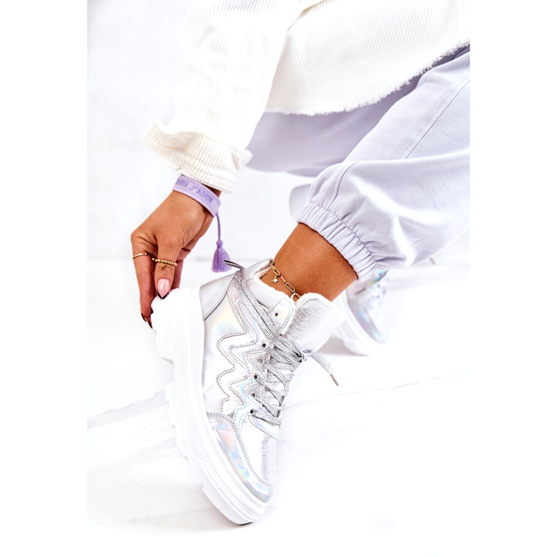 Dámské stříbrné izolované sportovní boty stříbrný 5