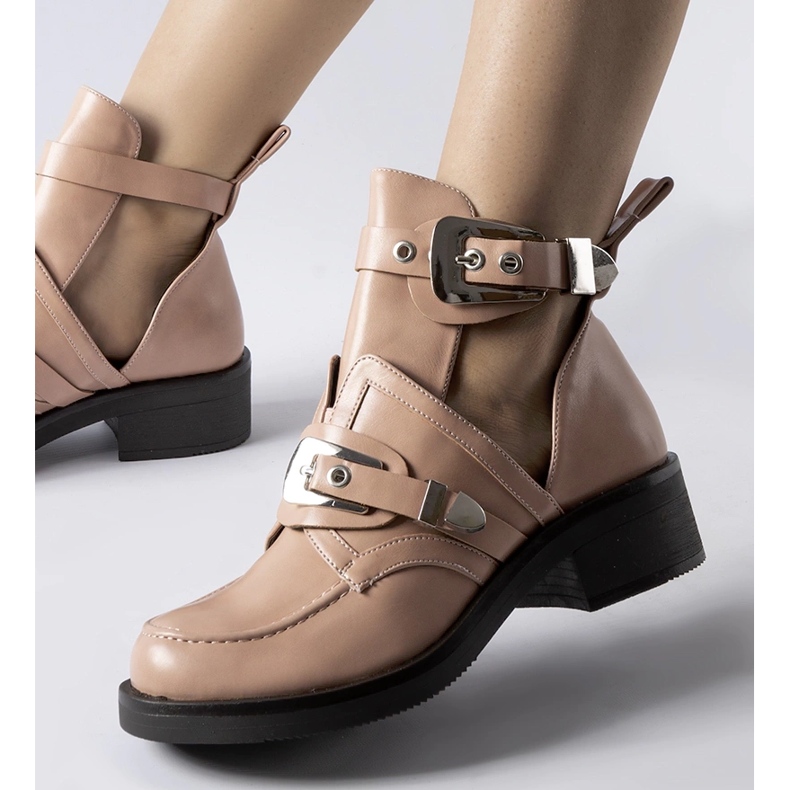 Růžové kotníkové boty s výřezy od Sperone růžový 1