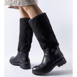 Černé kozačky zdobené kožíškem Plains černá 1