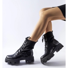 Černé nazouvací ponožky Primero černý 1