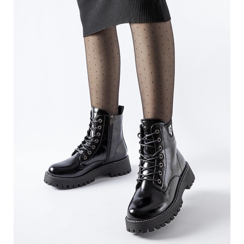 Černé, zateplené, lakované dělnice Bungana černá 1