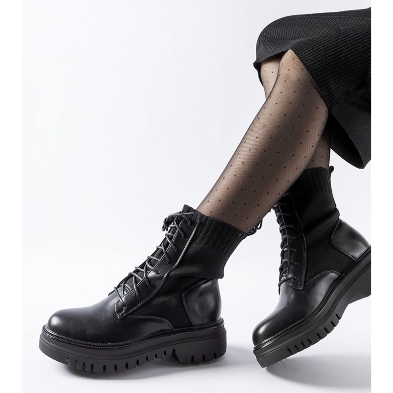 Černé masivní ponožky z Perticary černá 1