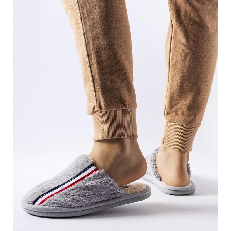 Šedé pantofle šedá 1