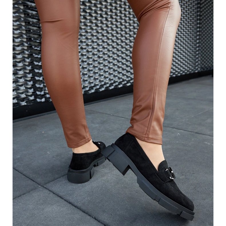 Černé masivní mokasíny s přezkou černá 1