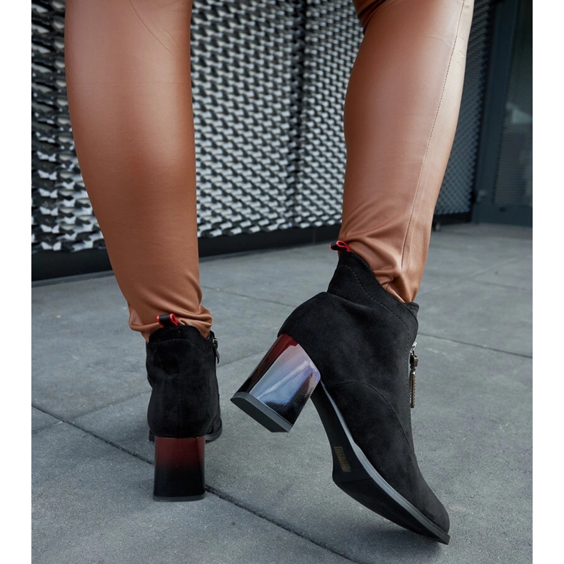 Černé kotníkové boty na patentovém podpatku černá 1