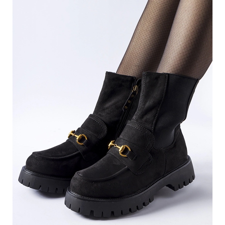 Černé zateplené kozačky s přezkou Overlook černá 1