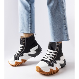 Černé tenisky se silnou podrážkou od Toro černá 1