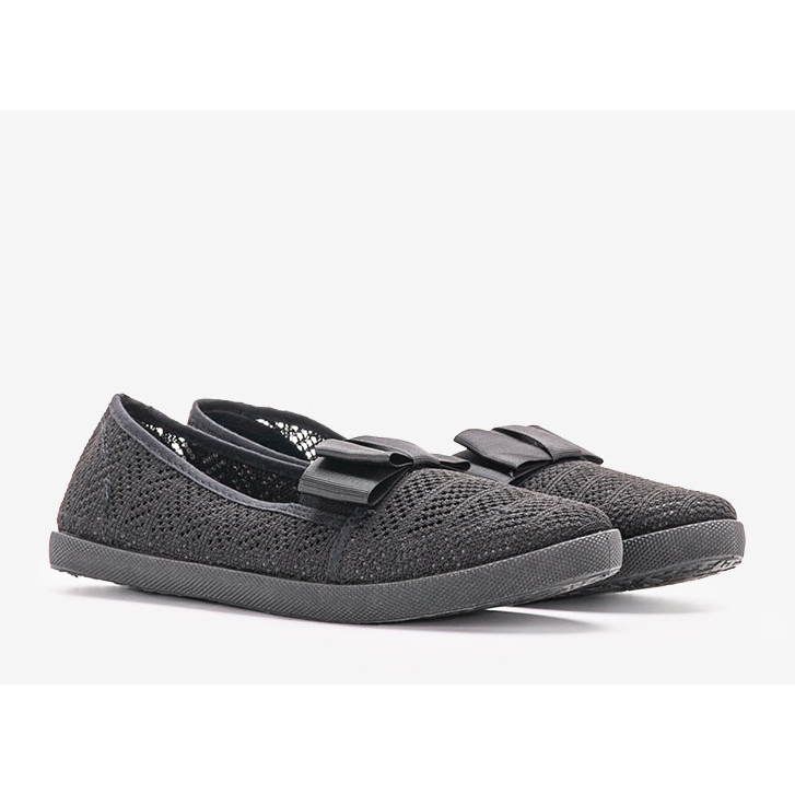 Černé prolamované tenisky Zorda černý 1