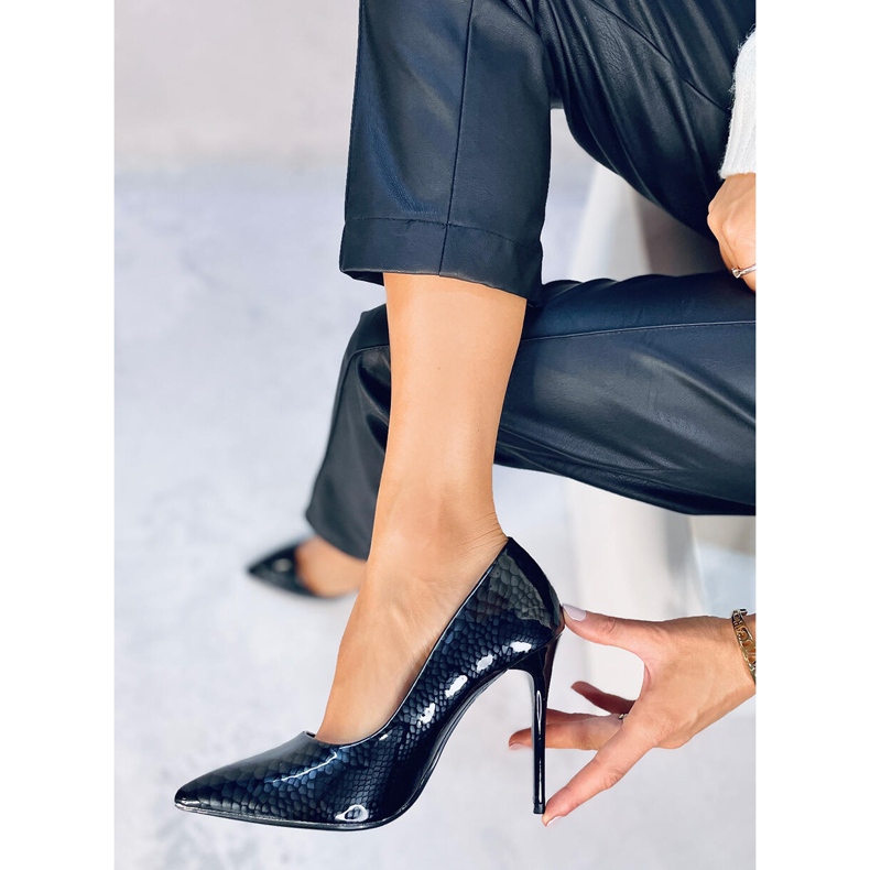 Lodičky na jehlovém podpatku Lone Black černá 1