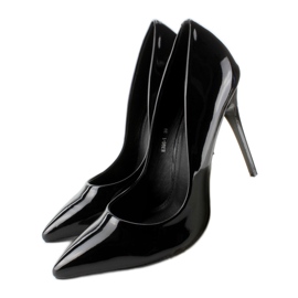 Hladké lakované cvočky E396 Black černý 1