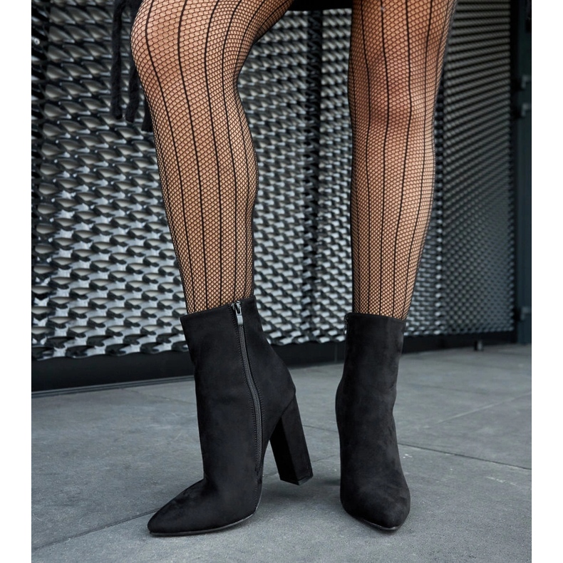 Černé kotníkové boty Borgetto z ekologického semiše černá 1