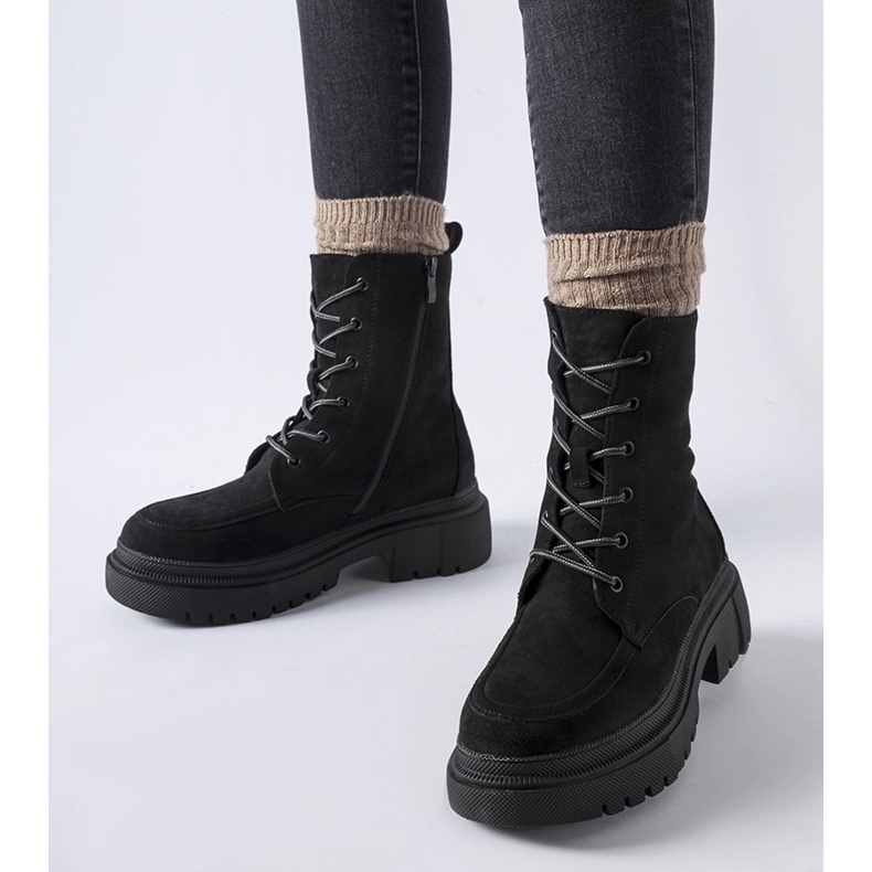 Černé tenisky s masivní podrážkou Riel černá 1