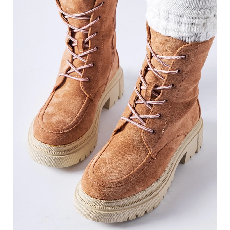 Červené tenisky s masivní podrážkou Riel 2 Červené tenisky s masivní podrážkou Riel 2