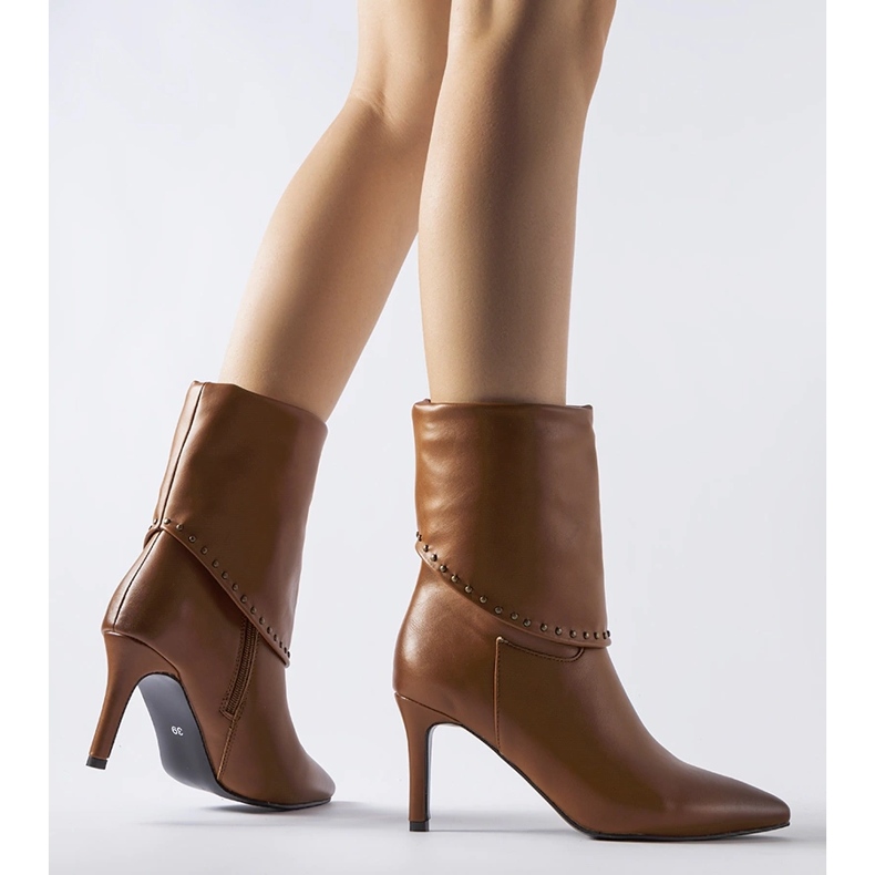 Hnědé zateplené kozačky na vysokém podpatku Cipresso hnědý 1