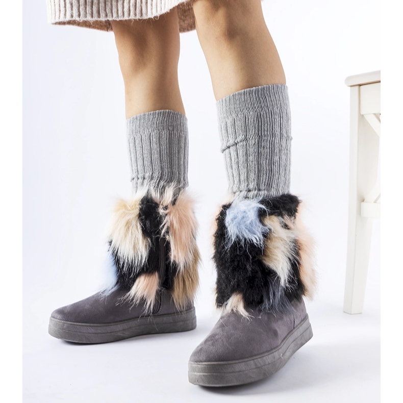 Šedé zateplené sněhule s kožíškem od Cordero šedá 1 Šedé zateplené sněhule s kožíškem od Cordero šedá 1