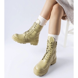 Zelené ploché kozačky s chráničem Zacharie zelená 1