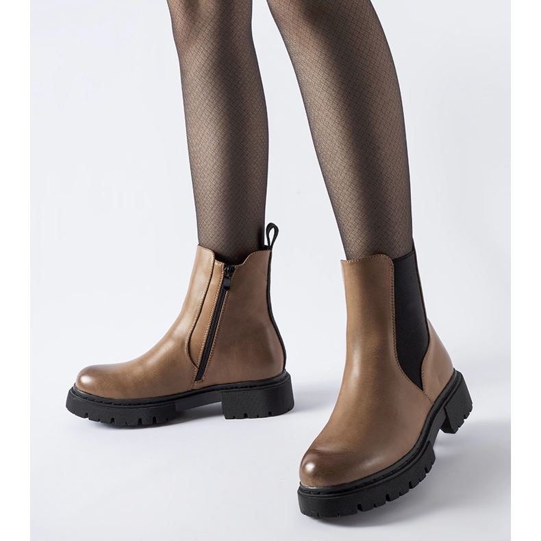 Hnědé zateplené kotníkové boty Piedalue hnědý 1