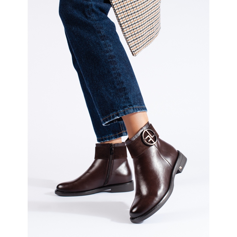 W. Potocki Hnědé nízké kozačky na plochém podpatku značky Potocki hnědý 1