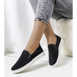 Černé kožené tenisky Madiha černá 1