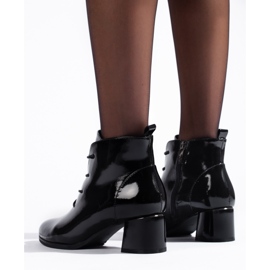 W. Potocki Černé dámské kozačky Potocki vyrobené z lakované kůže černá 2