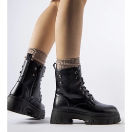 Černé dělnické boty se silnější podrážkou Melicucca černá 1