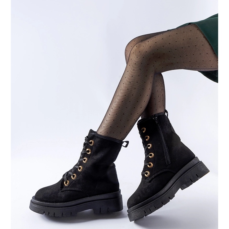 Černé izolované pracovníci Montella černá 1