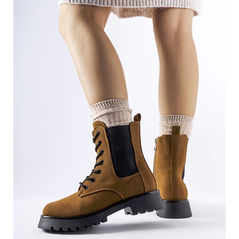 Hnědé kozačky s masivní podrážkou Swinford hnědý 1