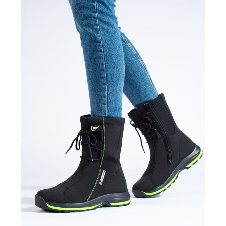 Dámské trekové boty s kabátkem z ovčí kůže DK černá 1