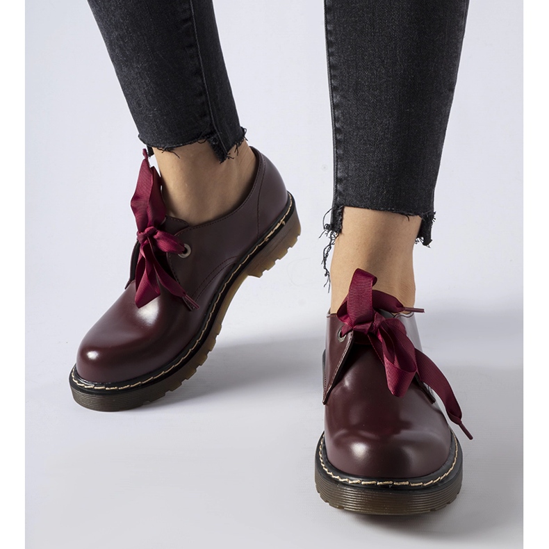 Kaštanové boty s ozdobnou mašlí od Rodriguez červené 2